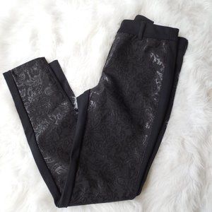 WHBM Black Scroll Jacquard Pants size 0 NEW